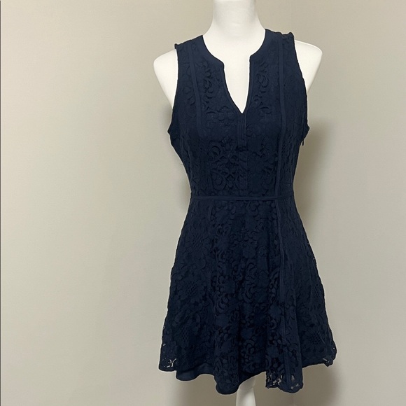 LC Lauren Conrad Dresses & Skirts - LC Lauren Conrad Elegant Navy Lace Dress